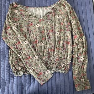 American Eagle soft and sexy long sleeve crop top. Size Small
